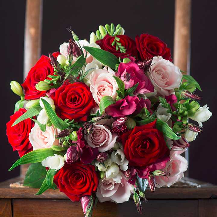 Cheap flower delivery- Save your buck and send a gift to your loved one